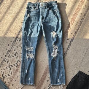 Abercrombie & Fitch High Rise Mom Jean